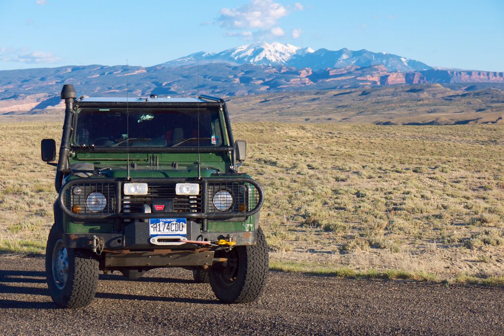 Defender 90 near the LaSal mountains, UT, USA
